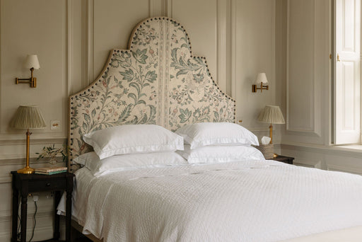 What Bed Sheets Do Luxury Hotels Use?