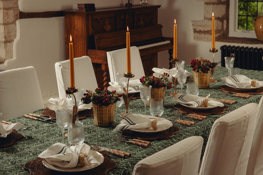 Rebecca's Hacks for your Christmas Table Set Up