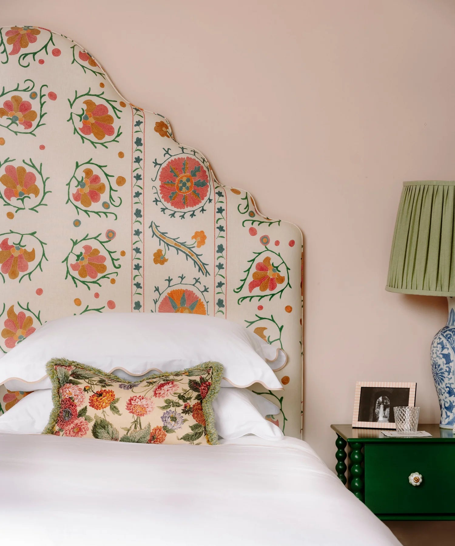 Alexandra Wavy Scalloped Bed Linen, Plaster Pink