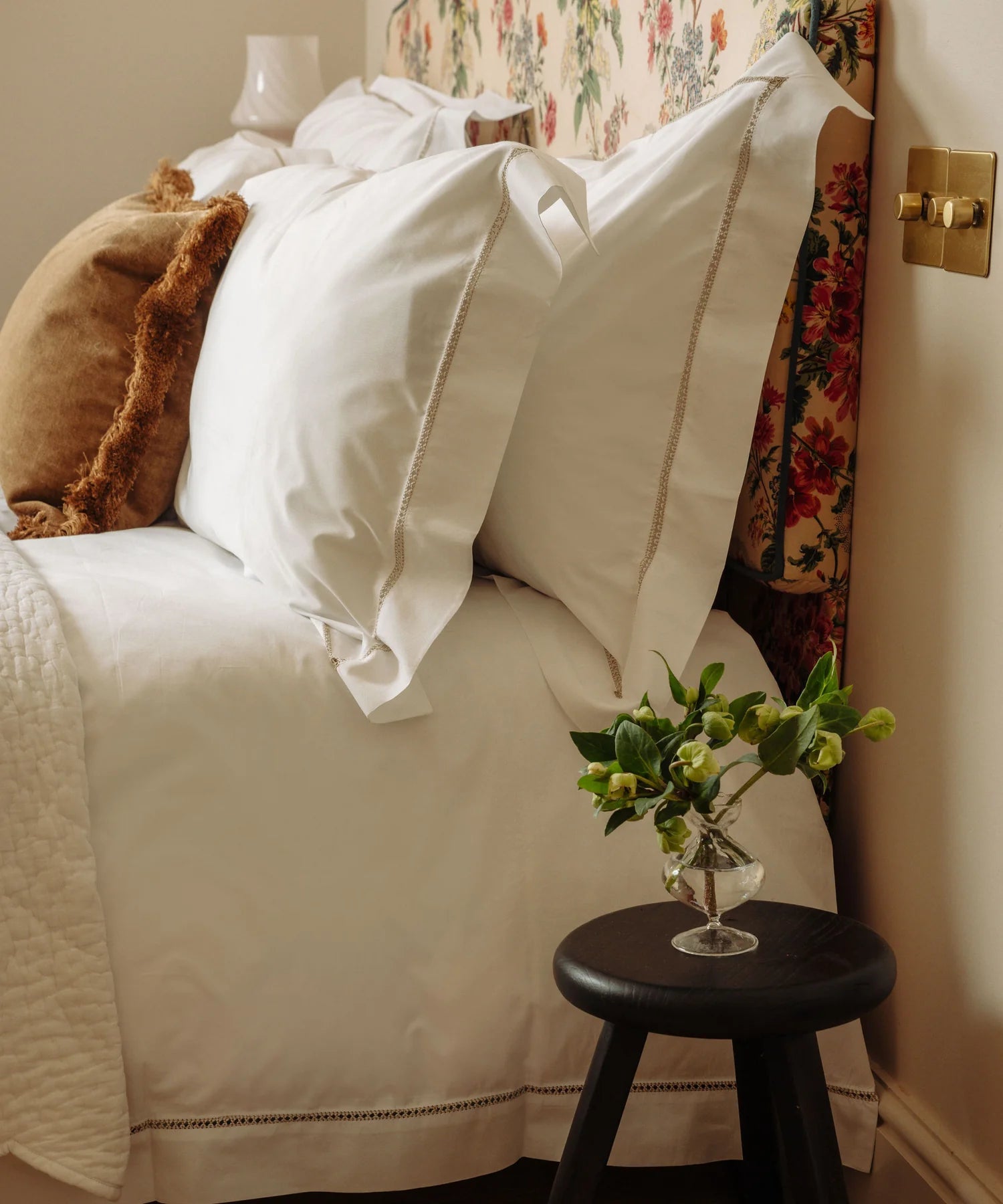 Georgiana Ladderstitch Bed Linen, Nougat, Lifestyle Bed & Cushion