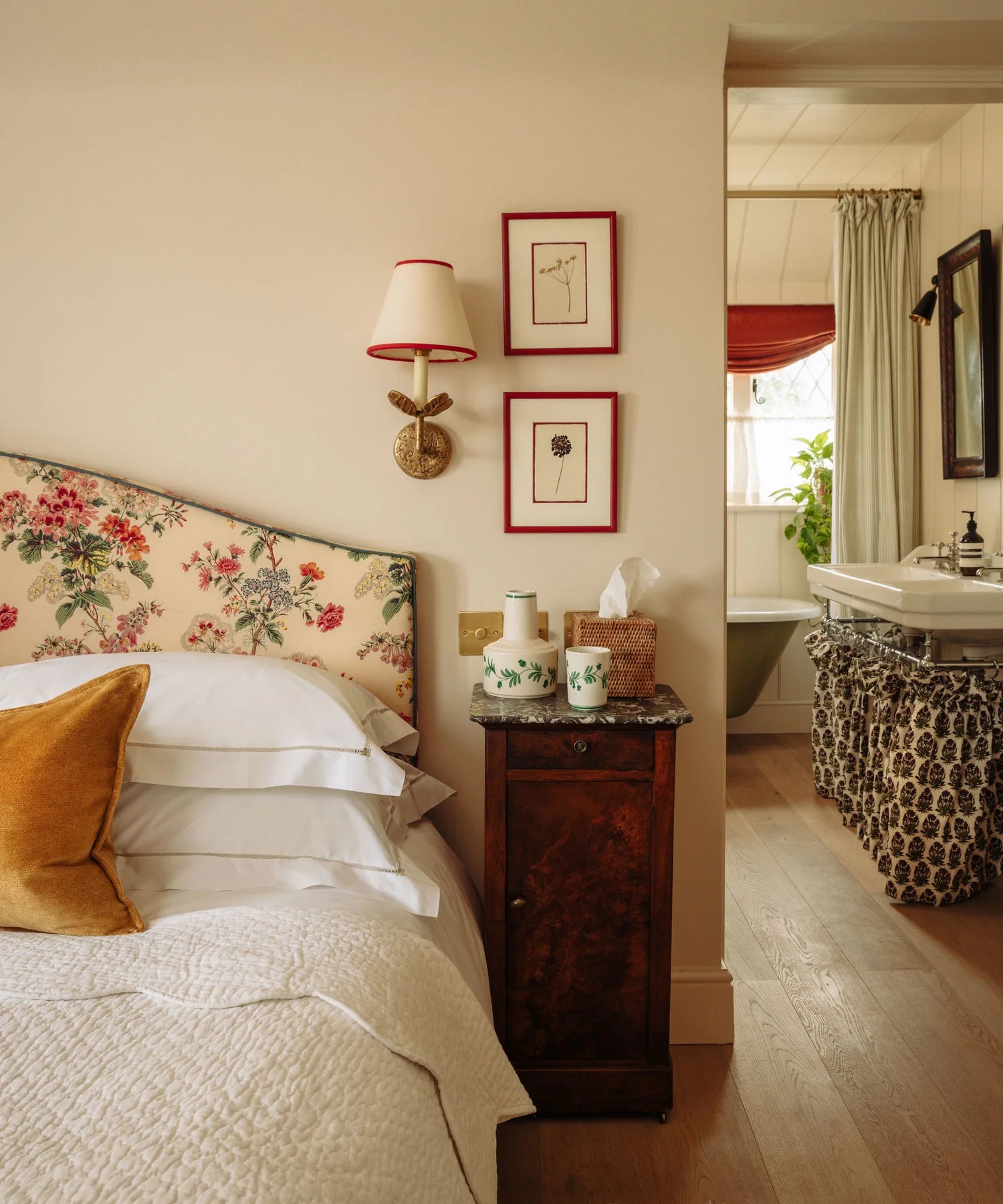 Georgiana Ladderstitch Bed Linen, Nougat, with Iris Carafe