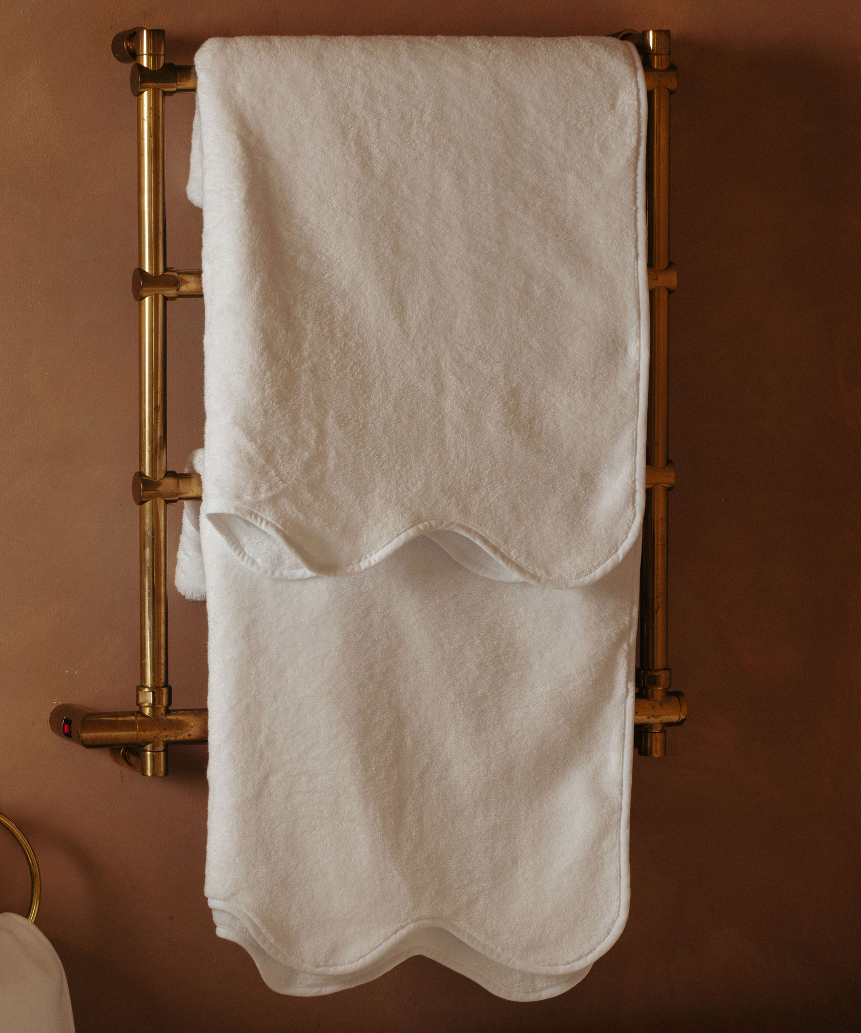Amelia Scalloped Bath Towel Collection, White