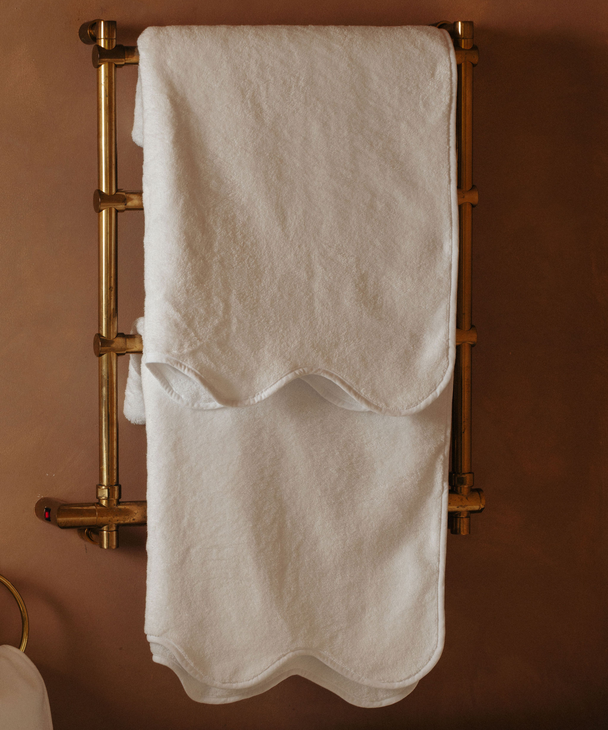 Amelia Scalloped Bath Towel Collection, White