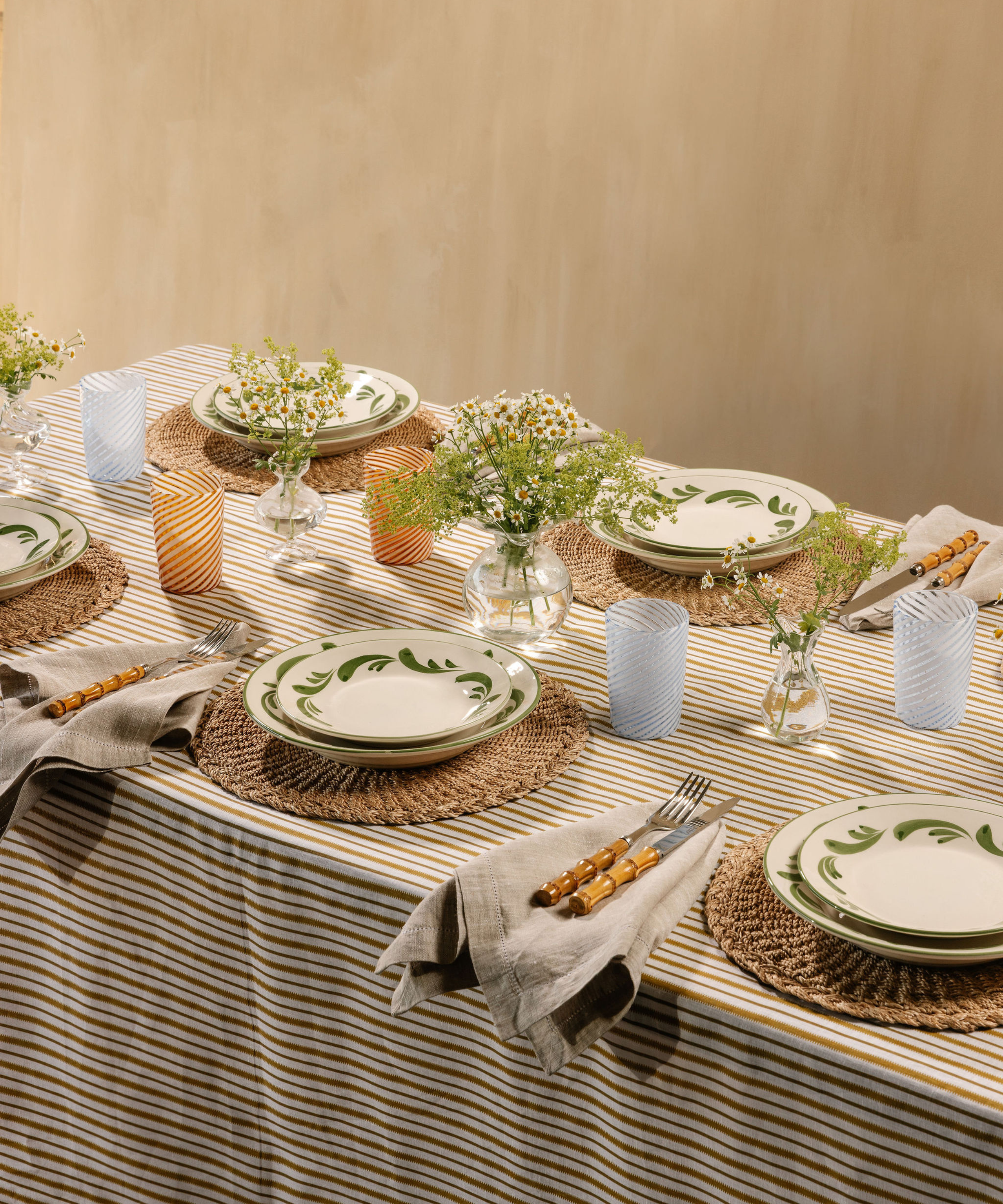 Celia Dessert Plate, Leaf Green