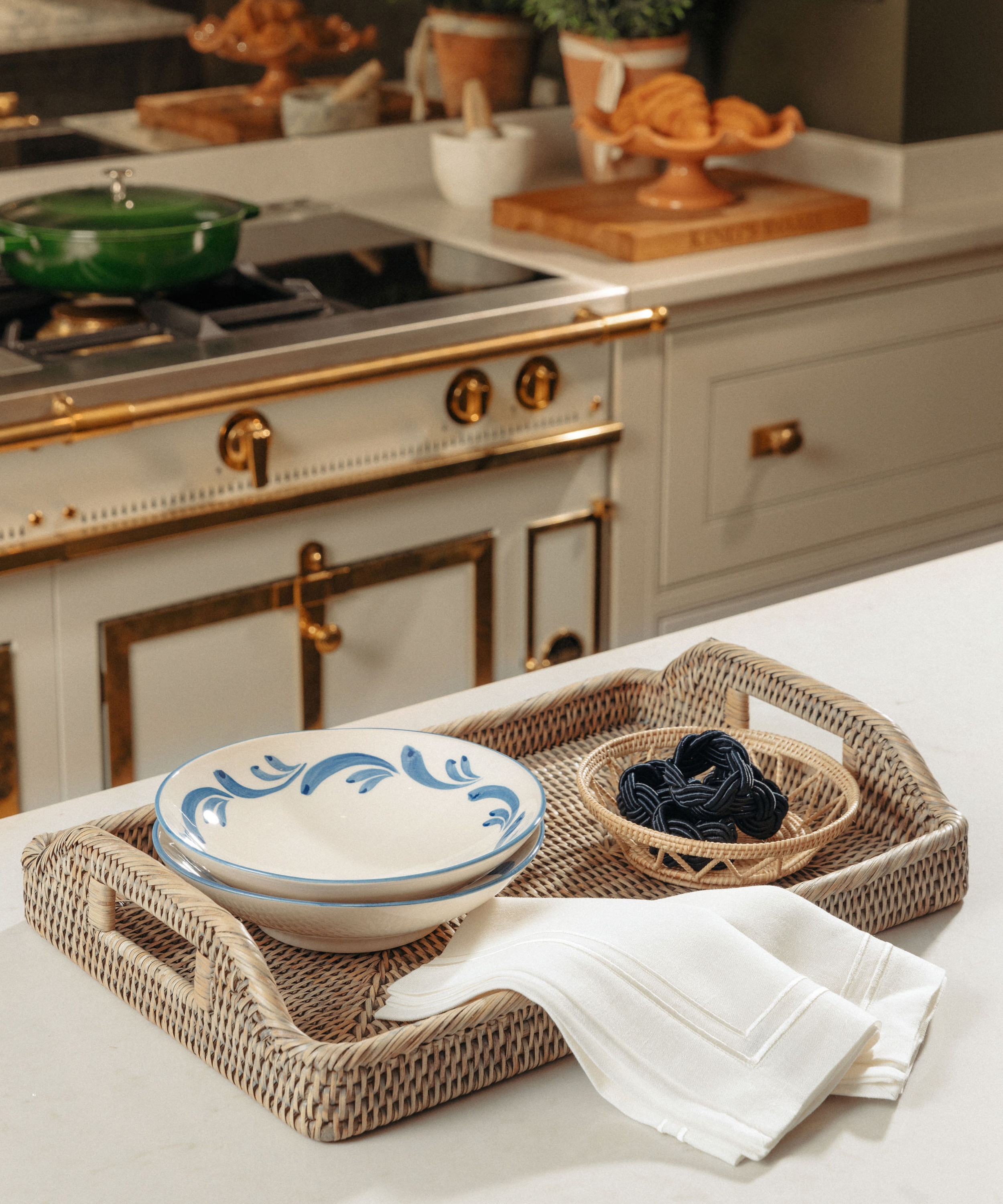Zelda Medium Woven Basket, Natural, Rattan Tray