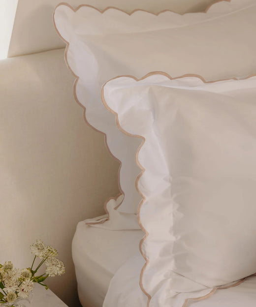 Pair of Annabelle Scalloped Pillowcases, Dusty Pink, Bedroom Lifestyle Detail
