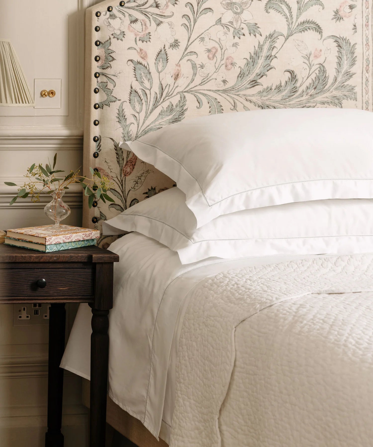 Porto Hemstitch Bed Linen, Frost Green, with Bedspread