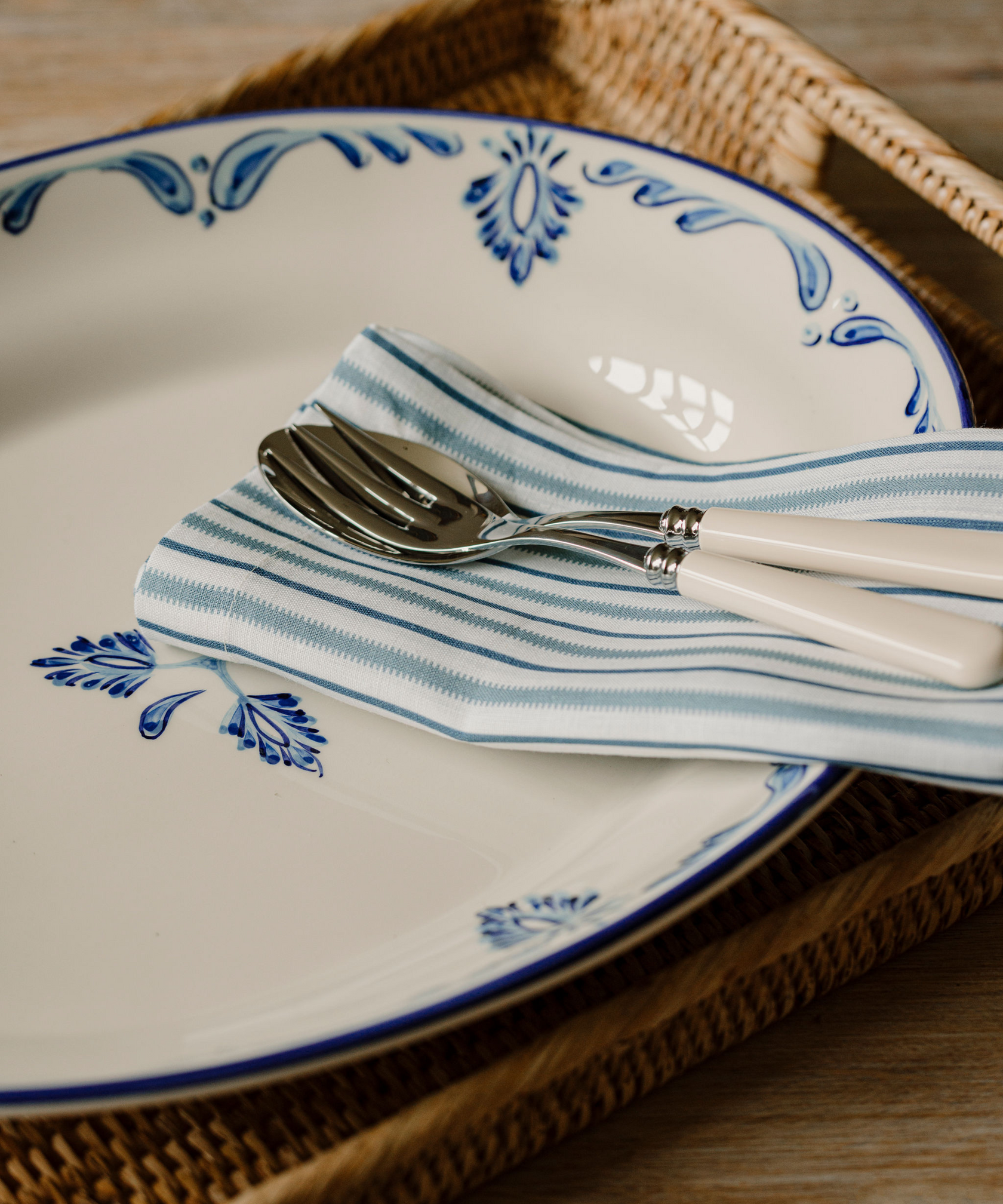 Rebecca Udall Eleanor Platter, Blue with the Victoria Napkin
