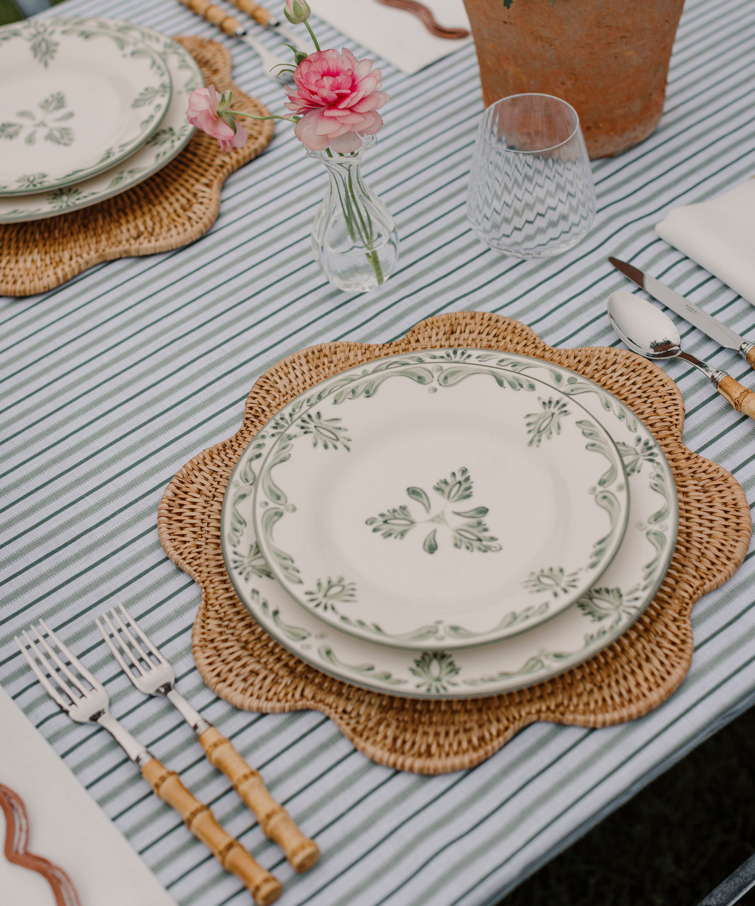 Eleanor Crockery, Forest Green