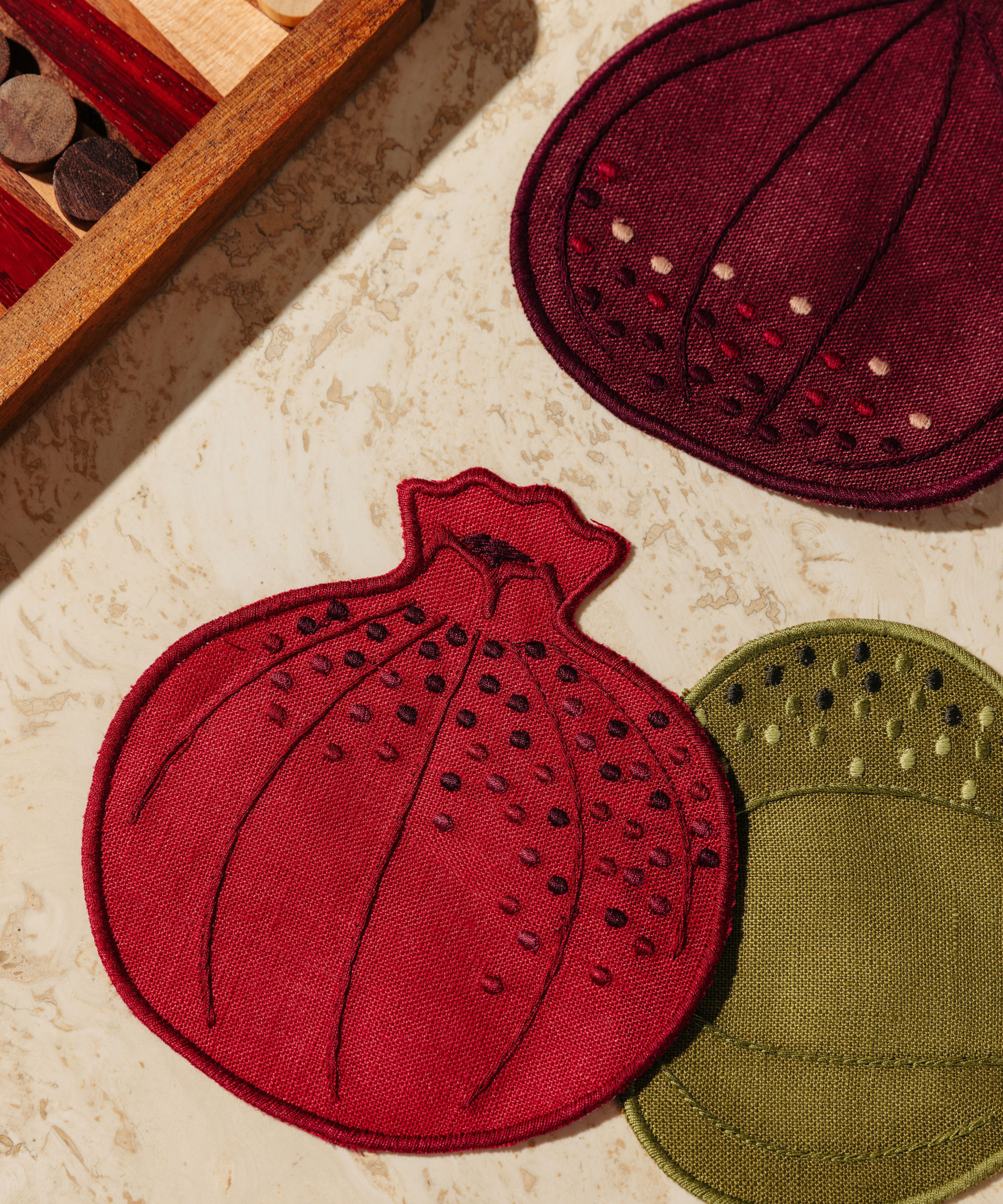 Set of 4 Fruit Linen Cocktail Napkins, Lifestyle, Detail