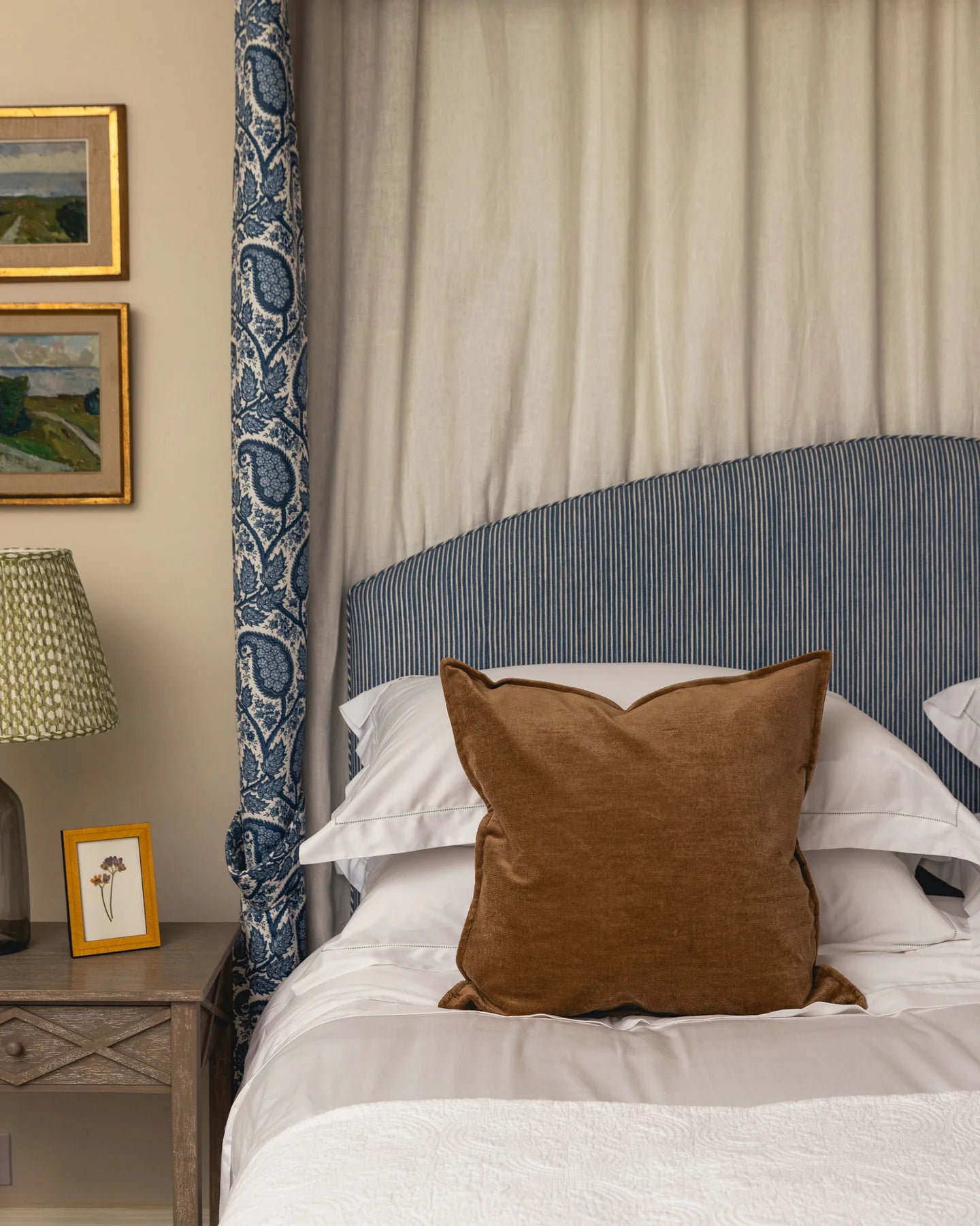 Porto Hemstitch Bed Linen, Frost Green, with Verity Cushion