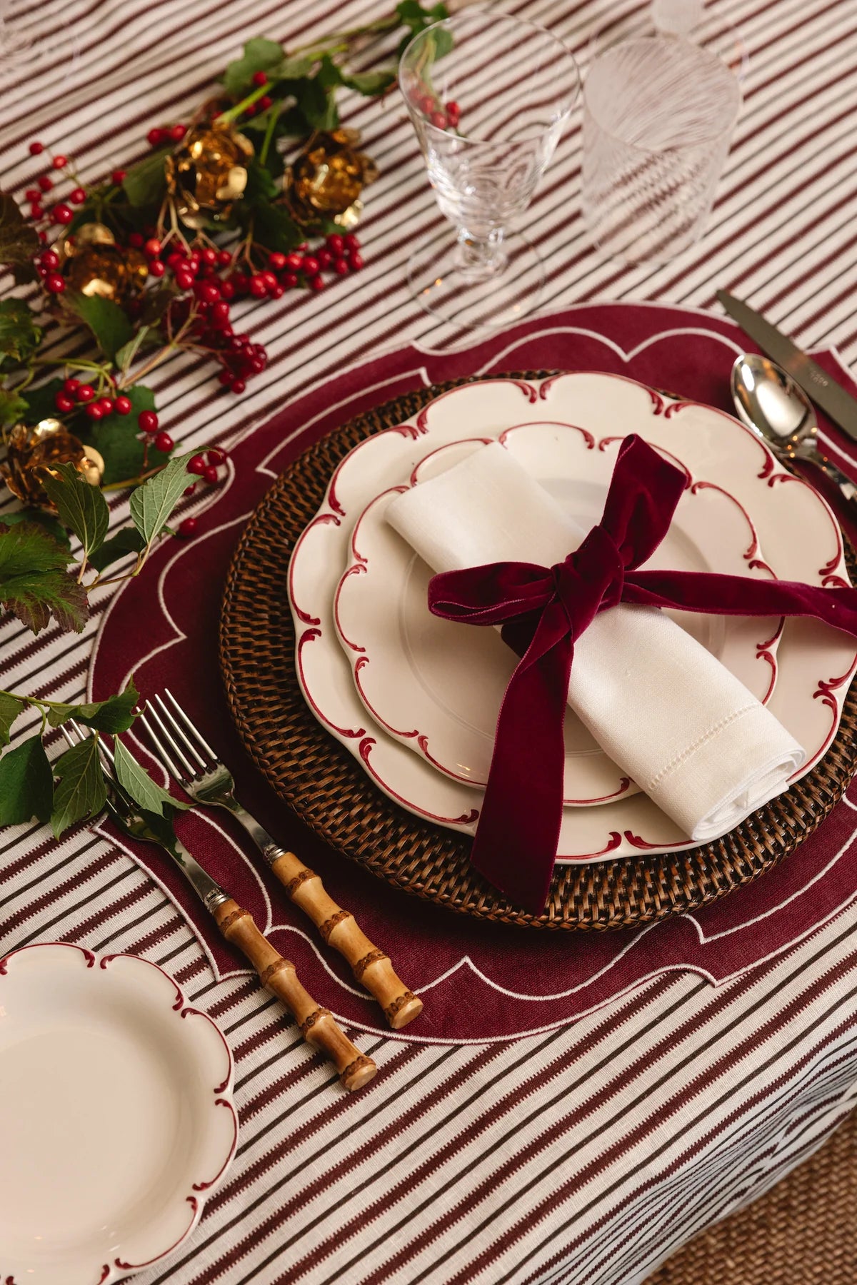 Set of 4 Olivia Scalloped Side Plates, Raspberry Filet, with Burgundy Placemat