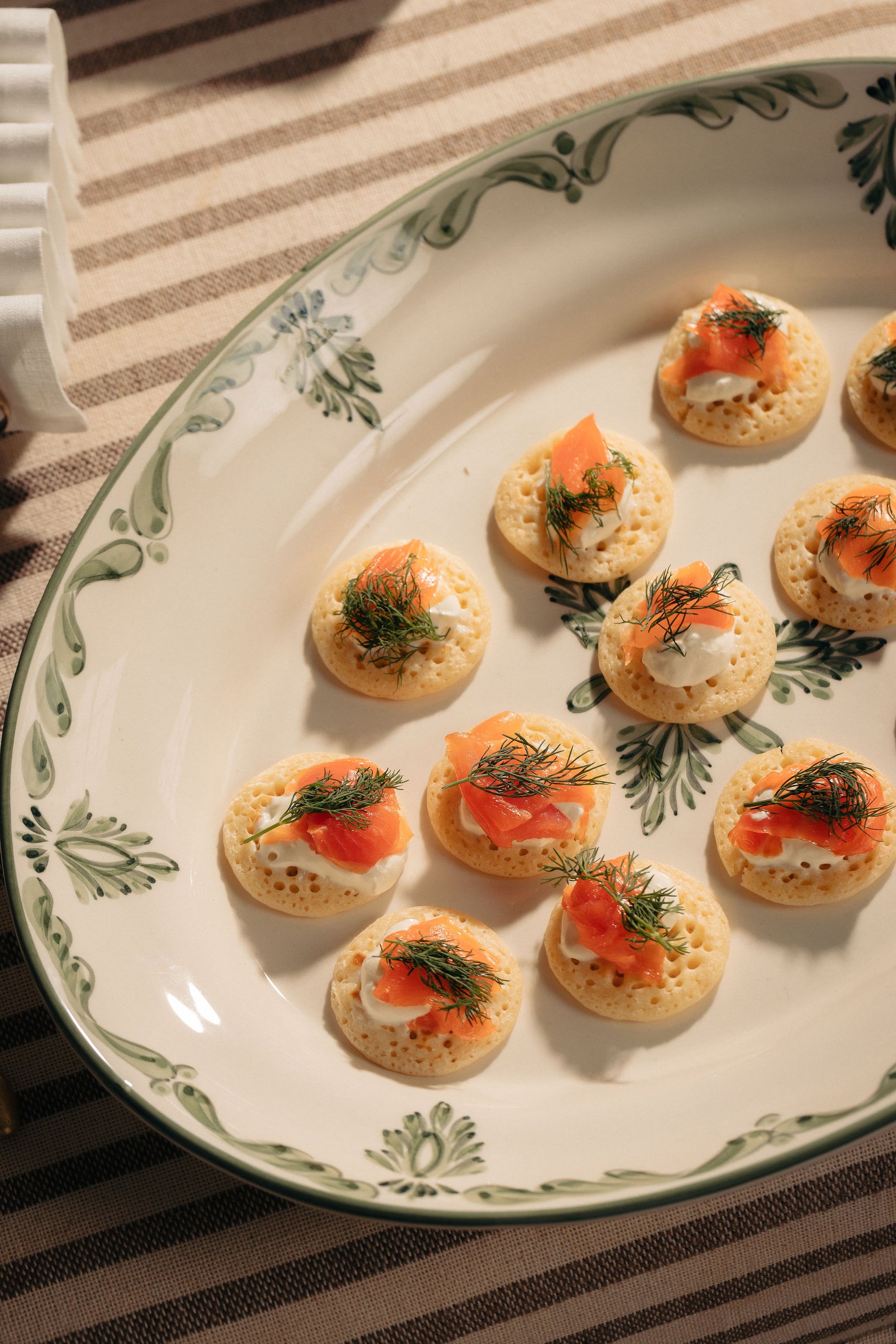 Eleanor Platter, Forest Green, Hosting Lifestyle