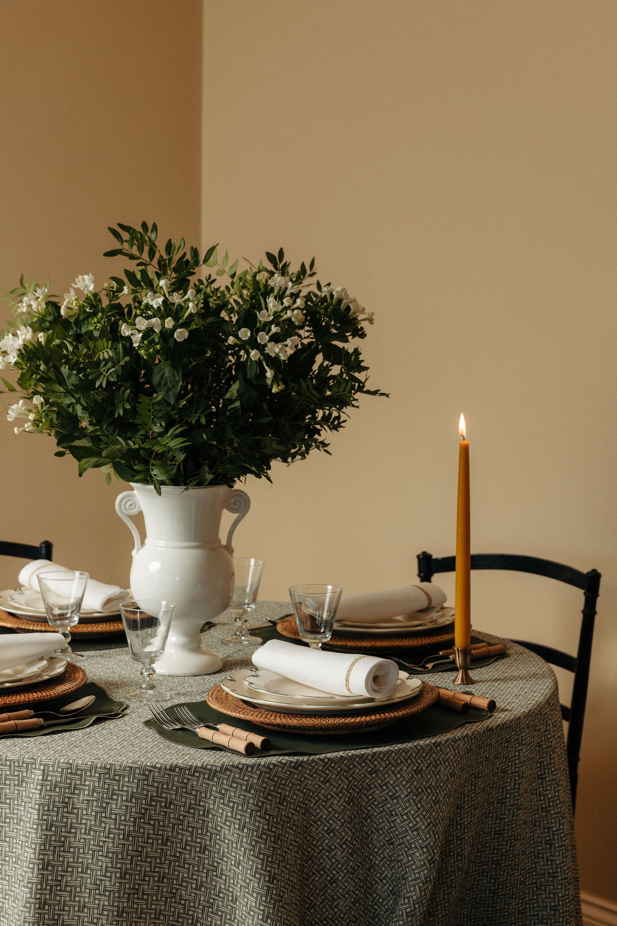Basketweave Pleated Round Linen Tablecloth, Vine Green