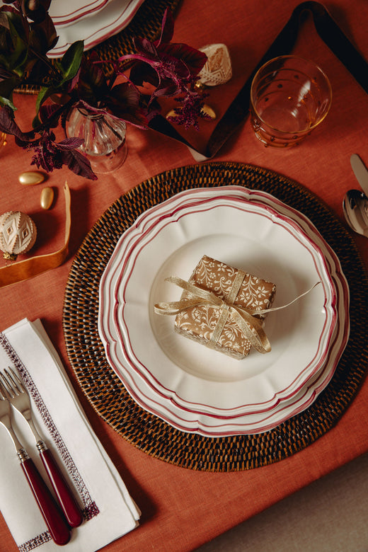 Classic Cutlery Collection, Burgundy