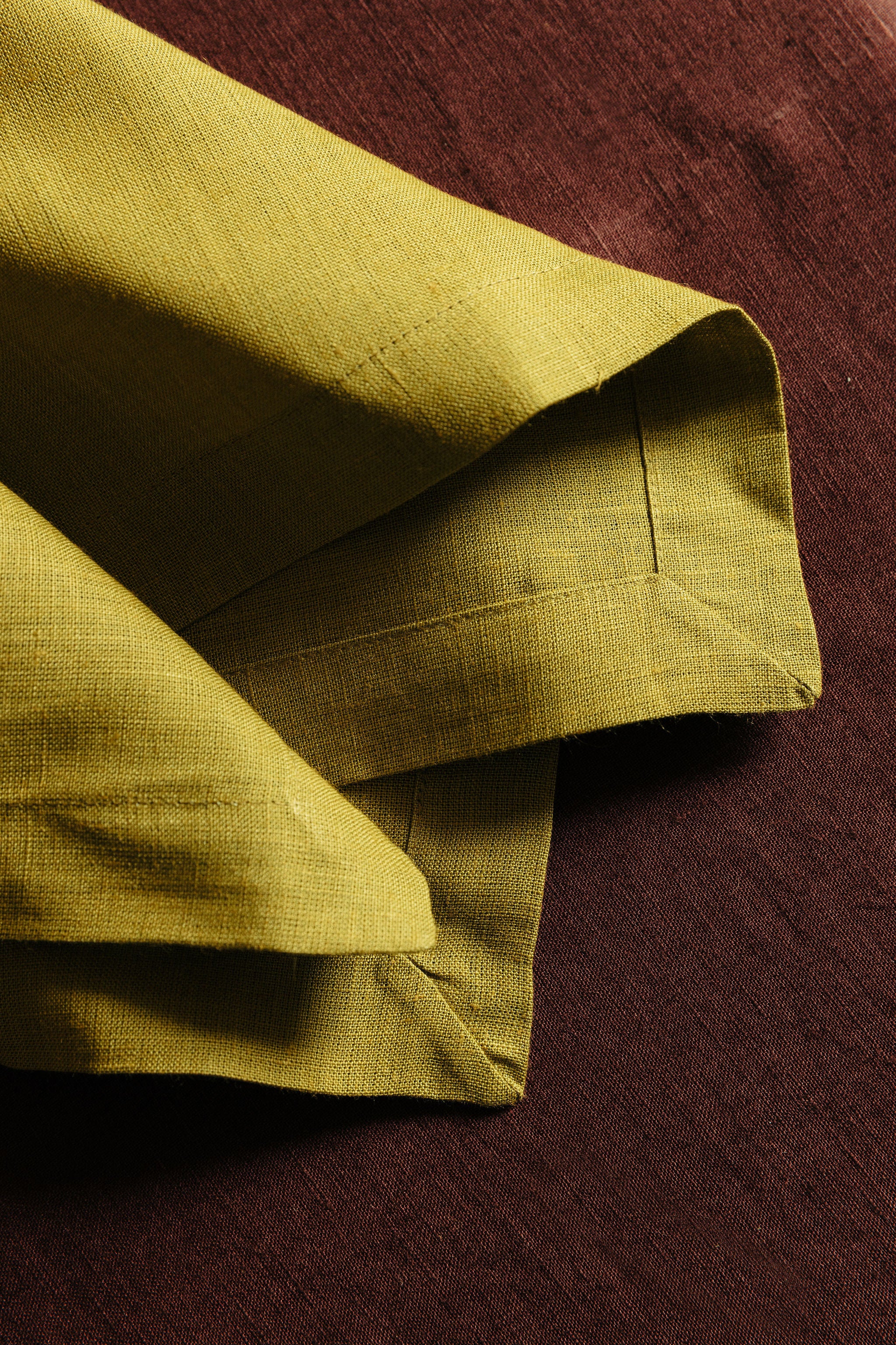 Classic Linen Table Linens, Chartreuse