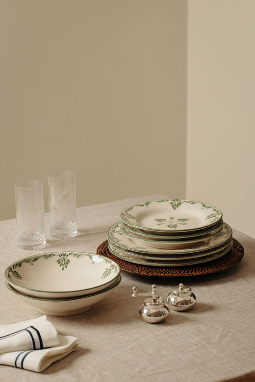 Eleanor Crockery, Forest Green