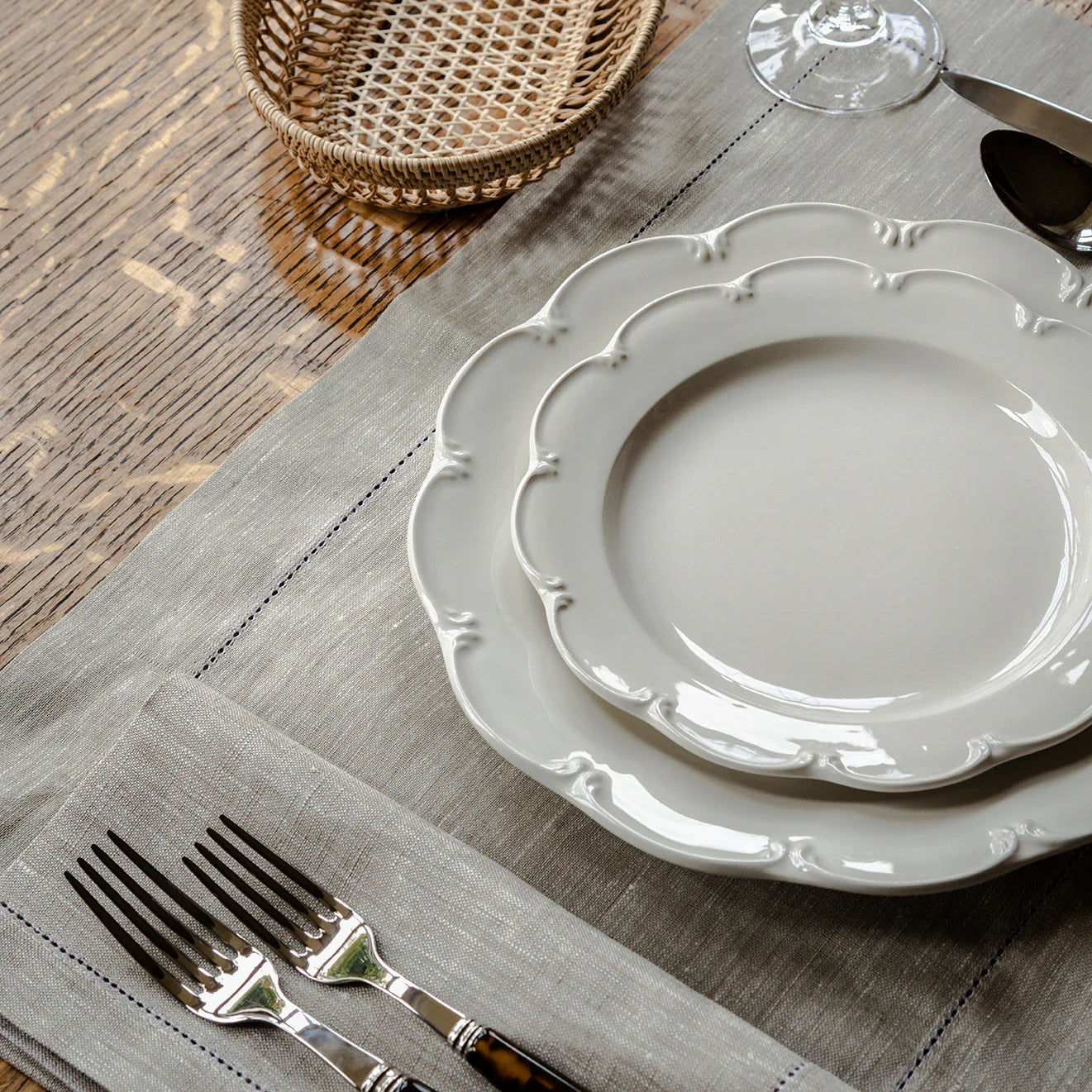 Set of 4 Olivia Scalloped Dessert Plates, White, Lifestyle Imagery