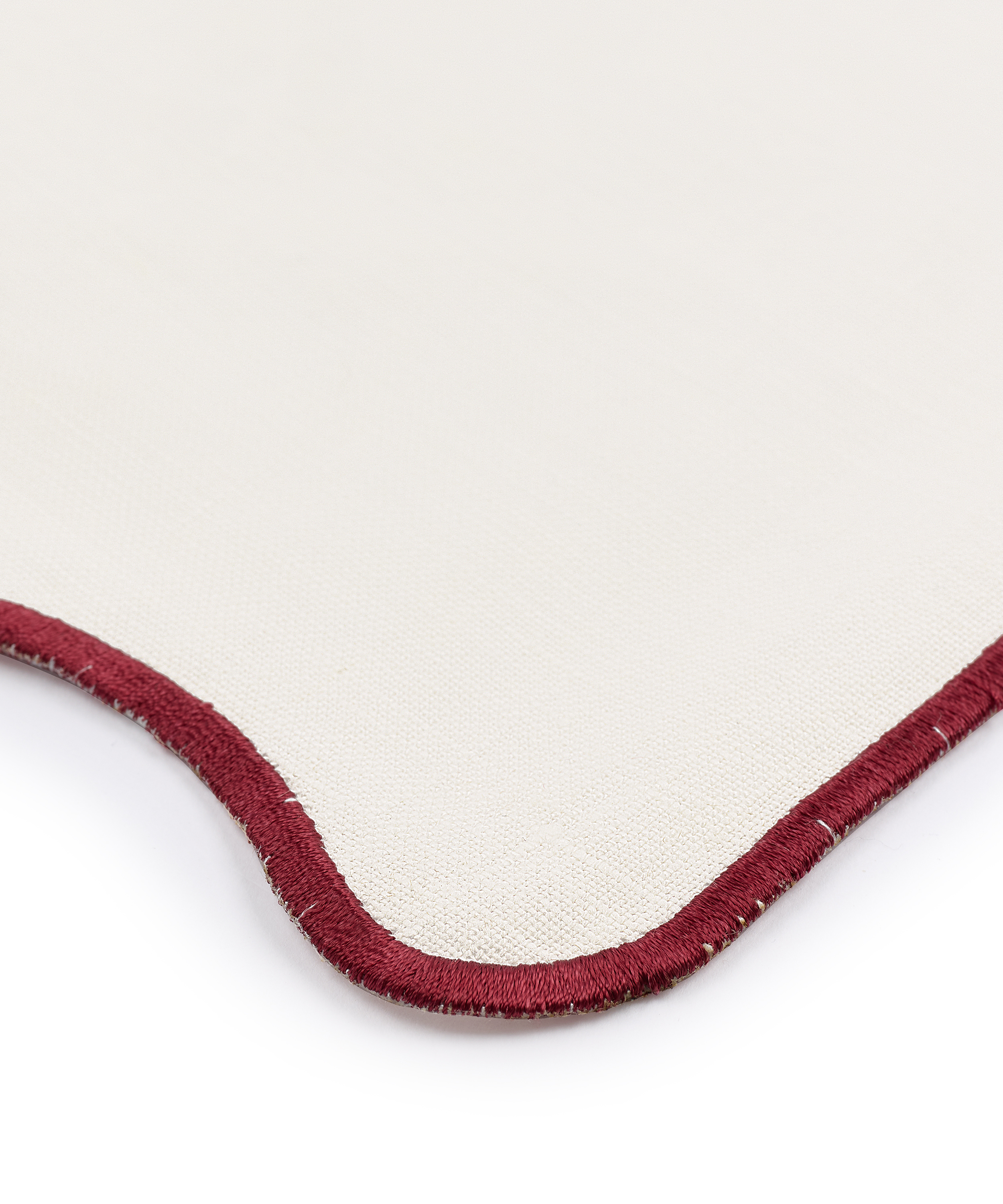 Scalloped Dinner Napkin, Burgundy, detail
