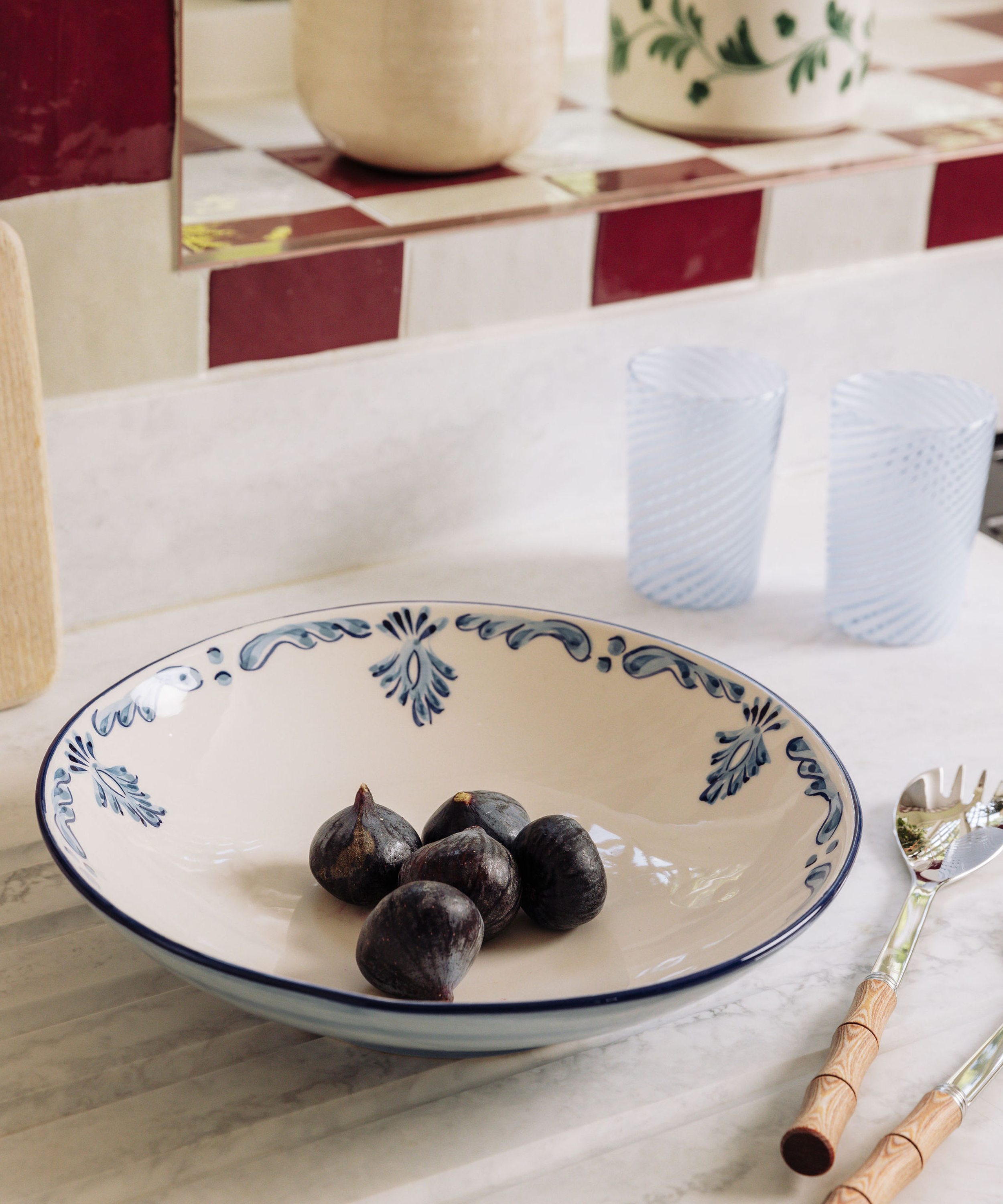 Eleanor Crockery, Blue