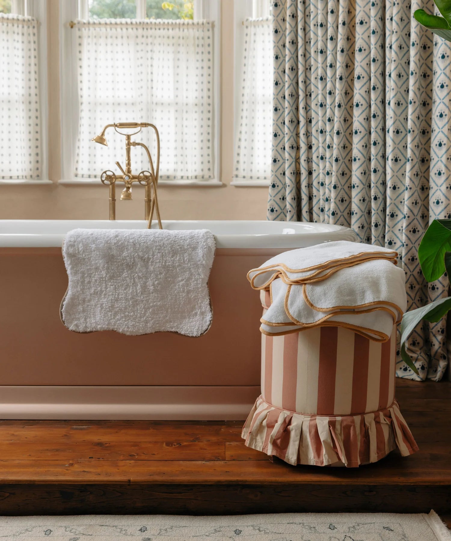 Amelia Scalloped Towels