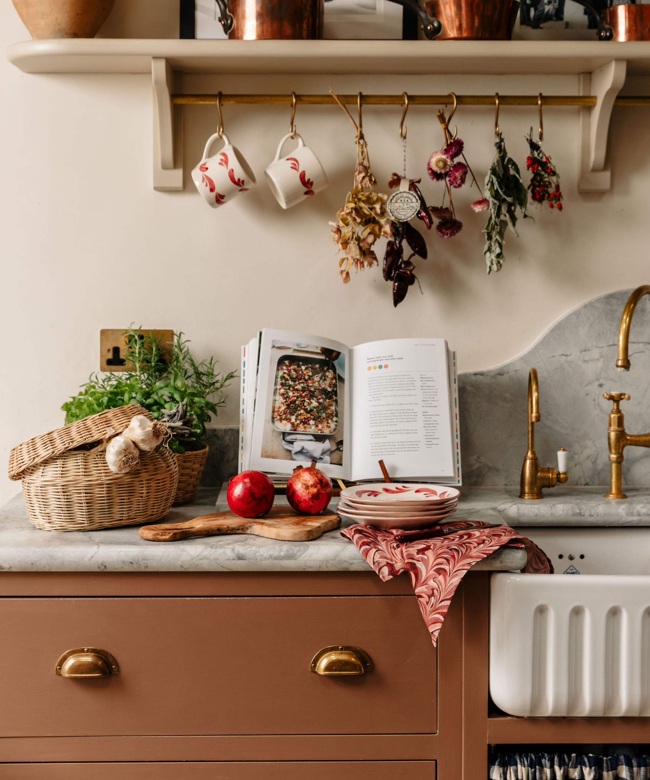 Marble Table Linens, Pink