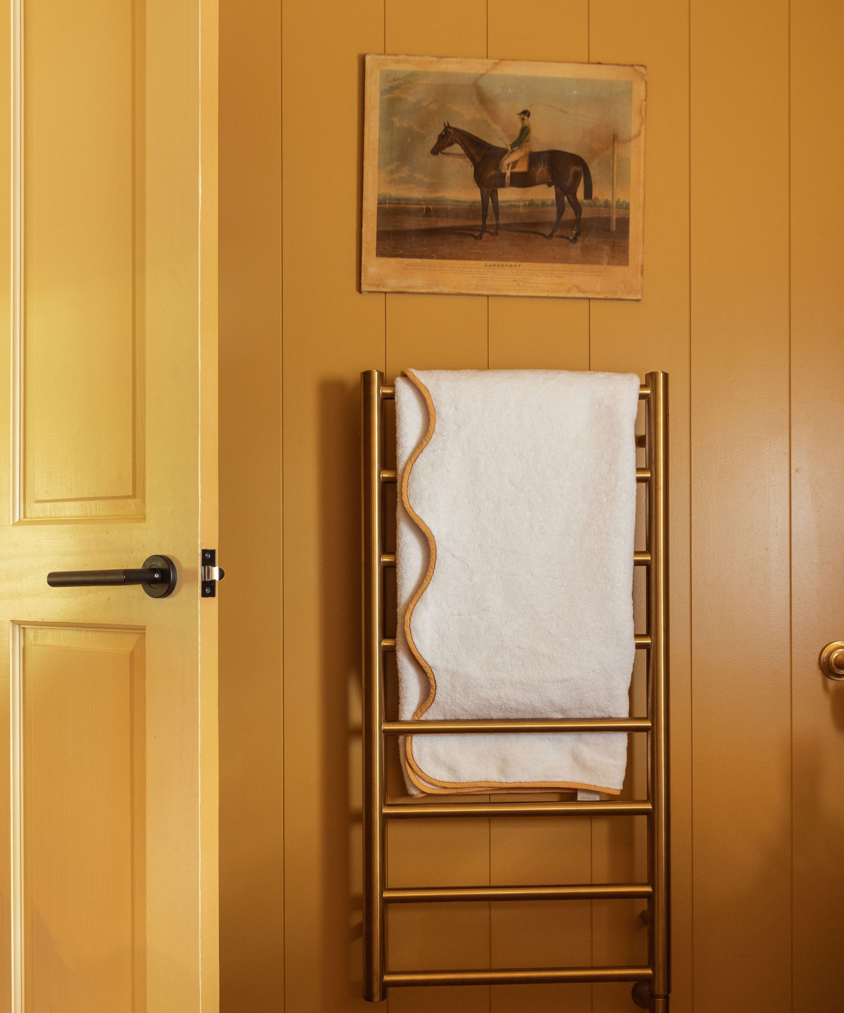 Amelia Scalloped Bath Sheet, Mustard