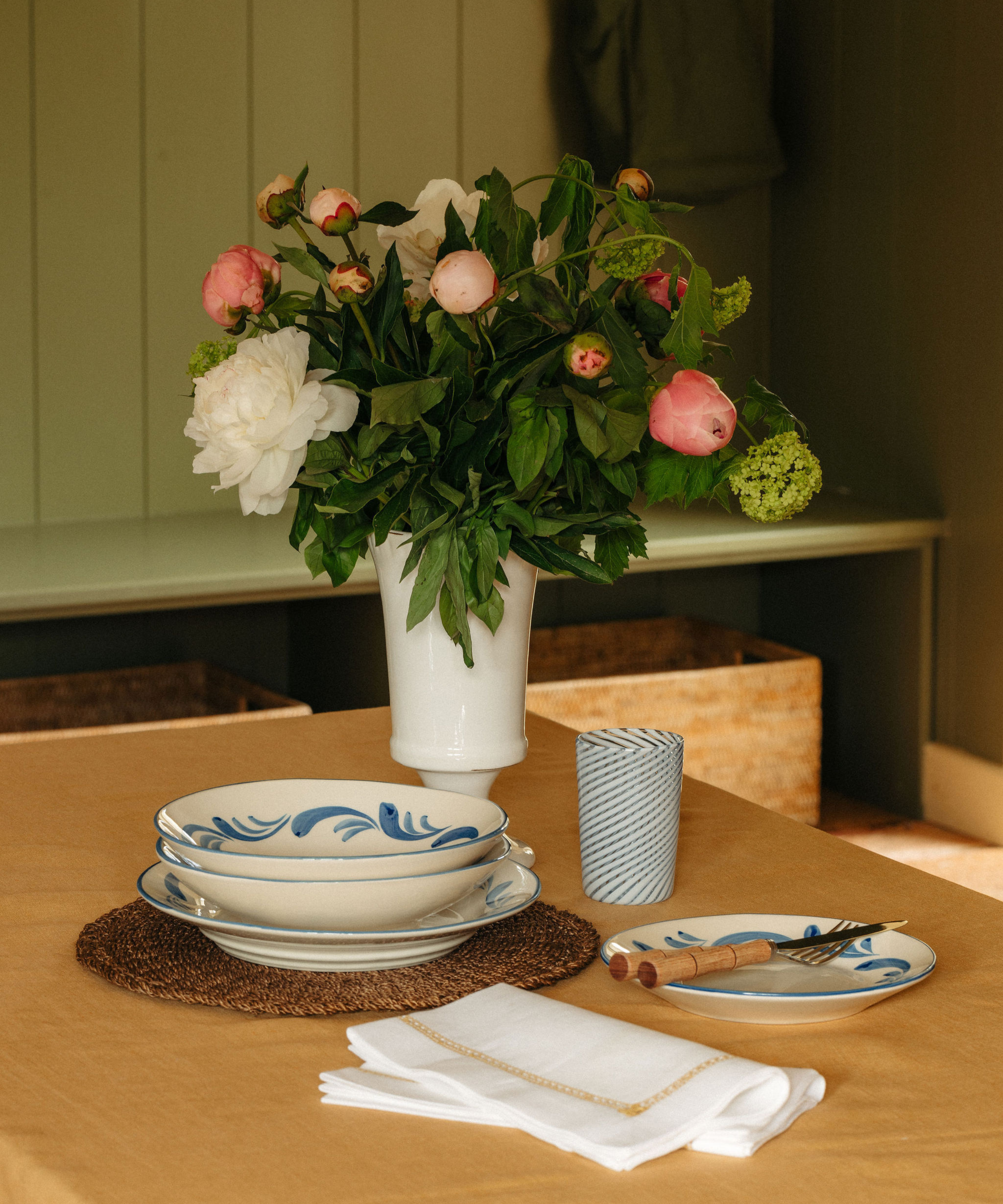 Classic Linen Tablecloth, Straw