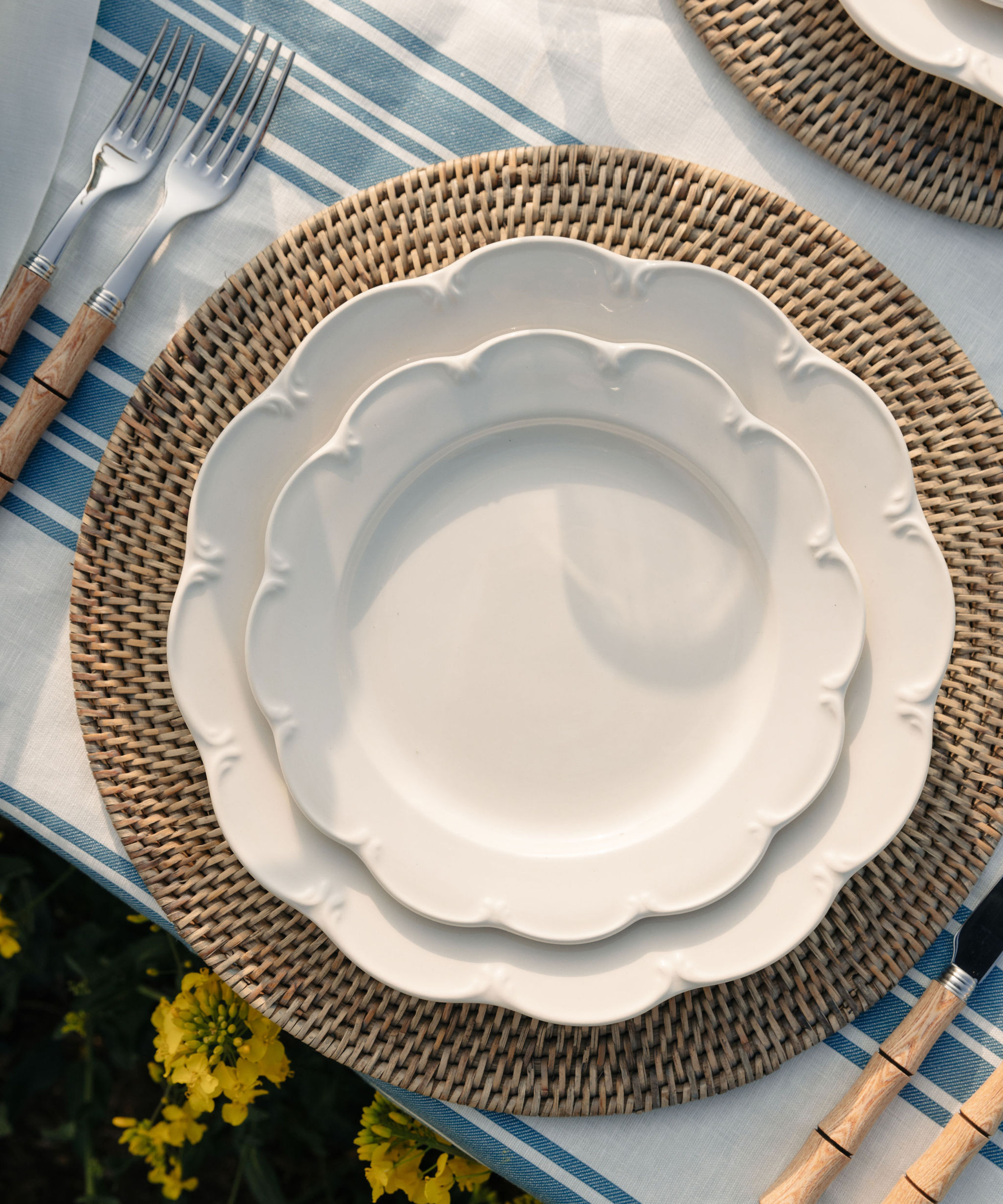 Olivia Scalloped Crockery, White