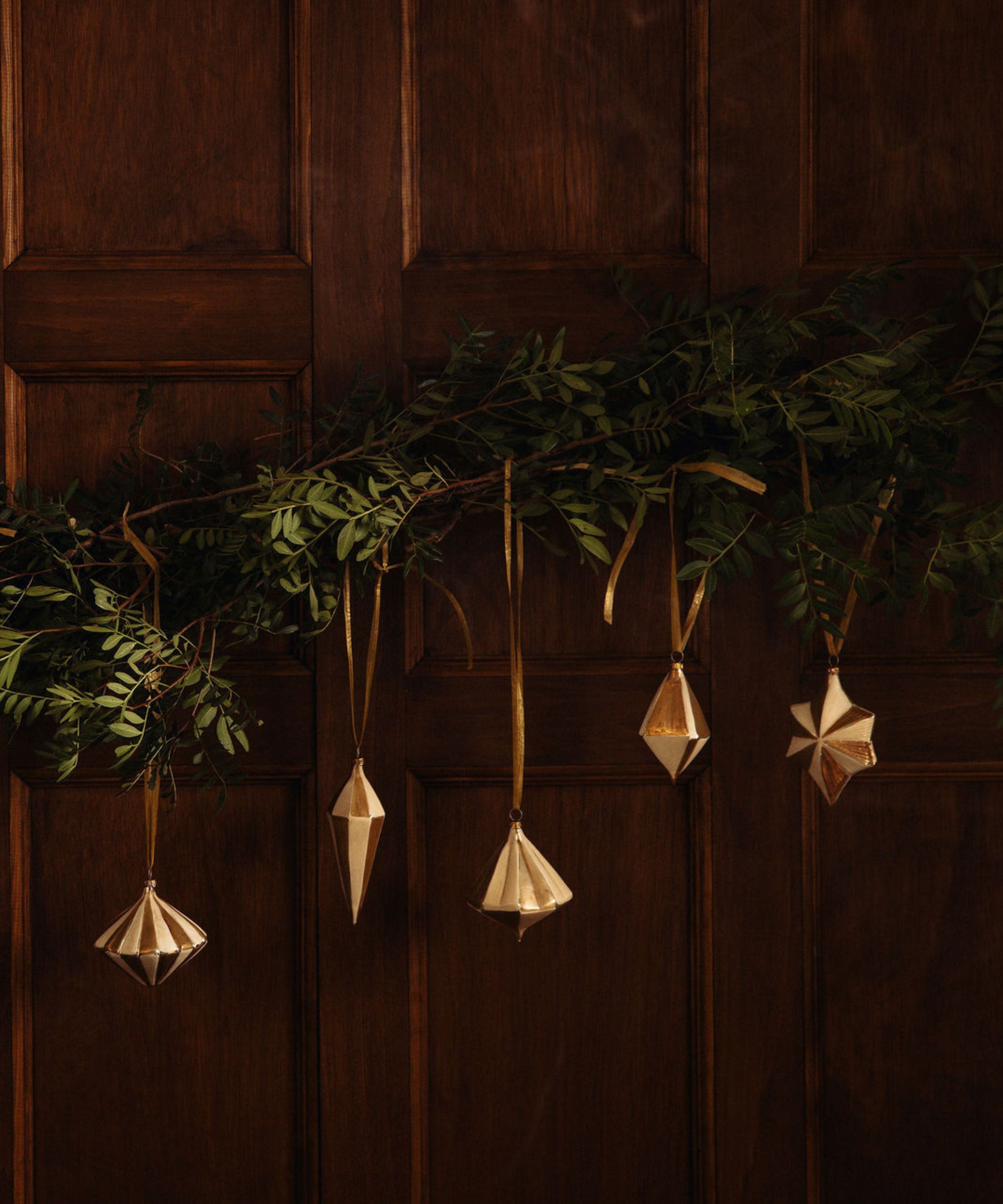 Set of 10 Mila Baubles