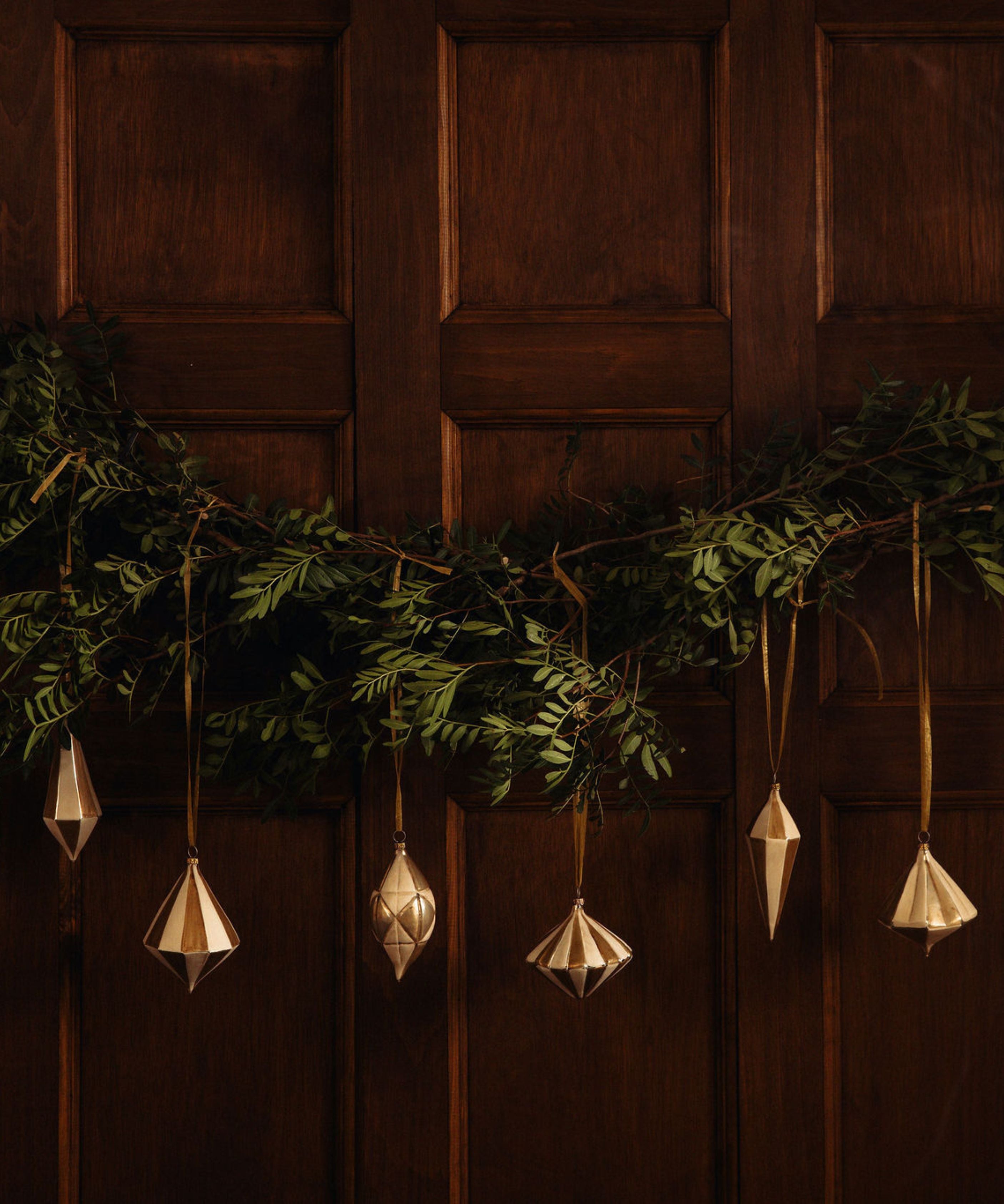 Set of 10 Mila Baubles