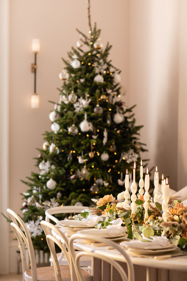 Christmas Table Setting with Laura Butler-Madden