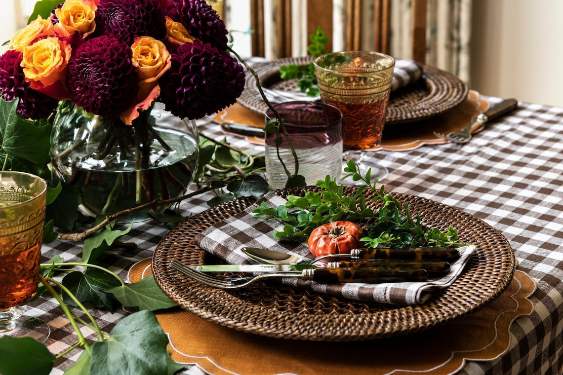 How to Create a Cosy Autumn Tablescape