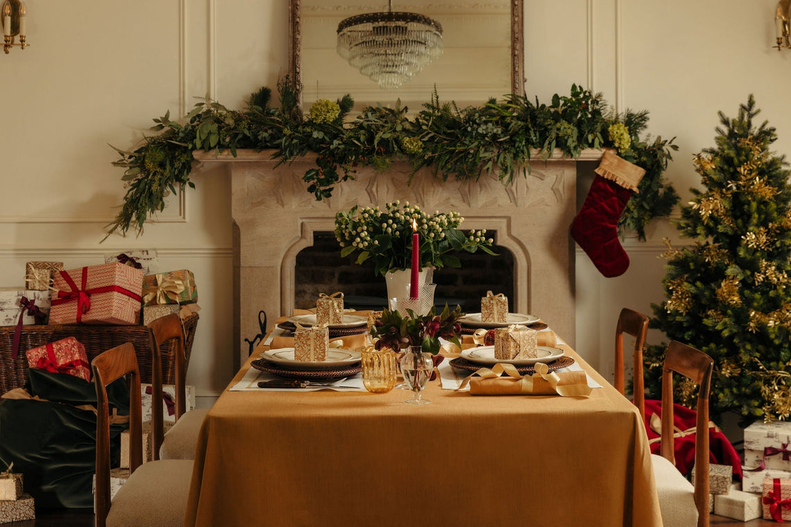 Rebecca's Hacks for your Christmas Table Set Up