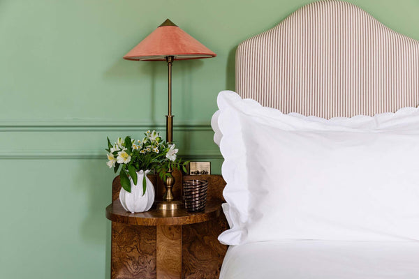 hotel bed linen