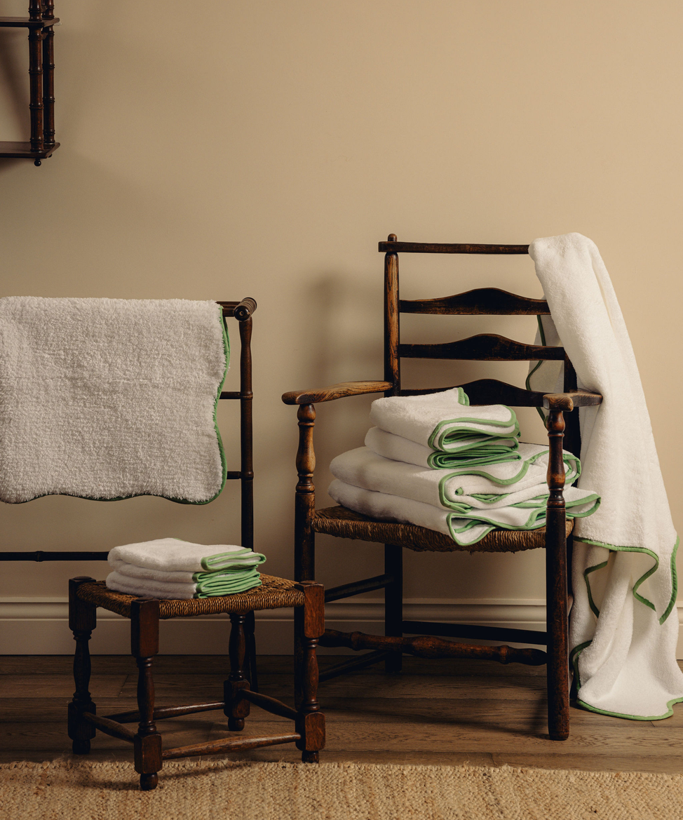 Amelia Scalloped Bath Towel Collection, Asparagus