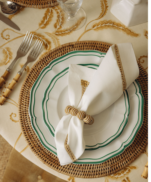 Prairie Linen Round Pleated Tablecloth, with Georgiana Napkin