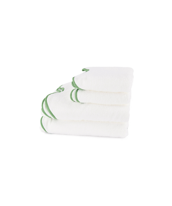 Classic Amelia Scalloped Bath Towel Bundle, Asparagus