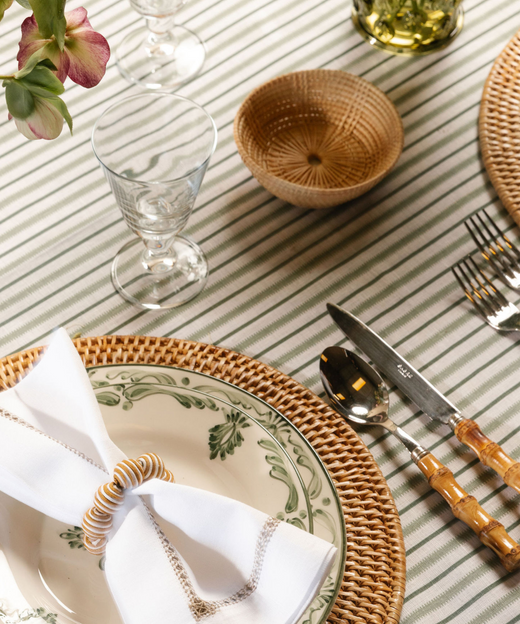 Matilda Woven Basket, Small, with Bamboo Cutlery