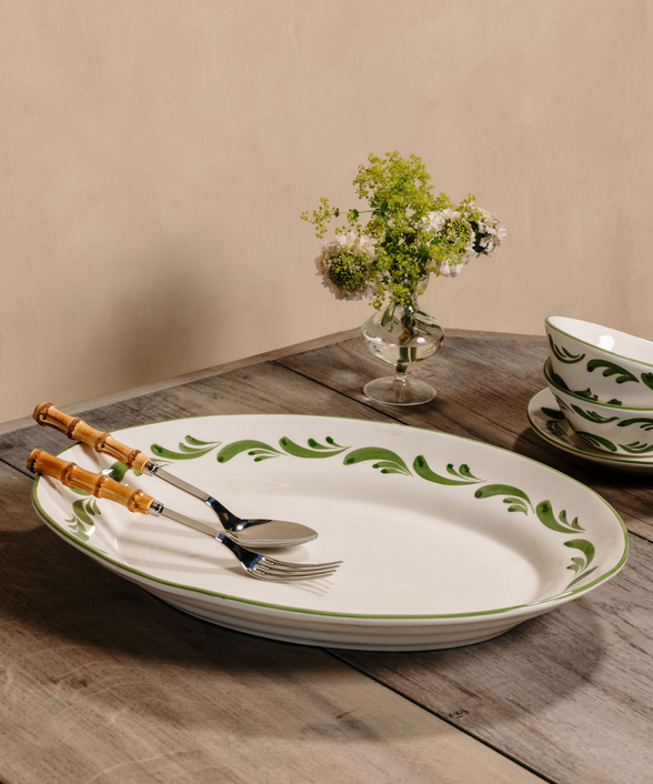 Celia Platter, Leaf Green, Lifestyle