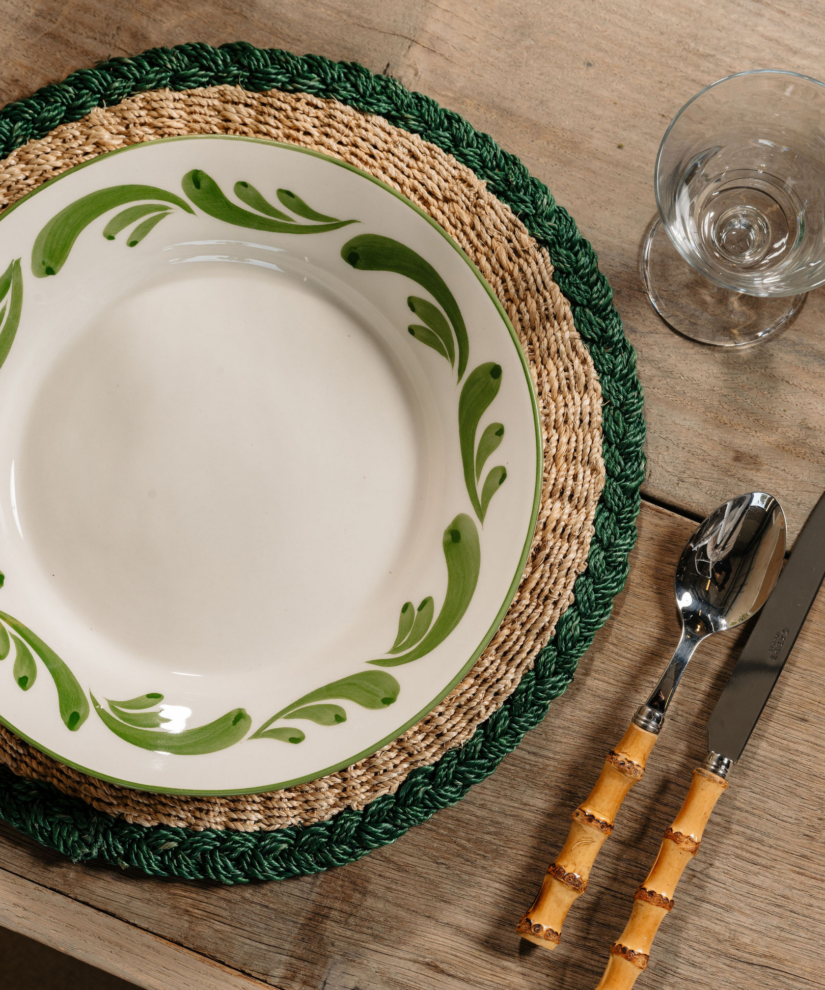 Braided Abaca Placemat, Natural/Juniper, with Celia Dinner Plate