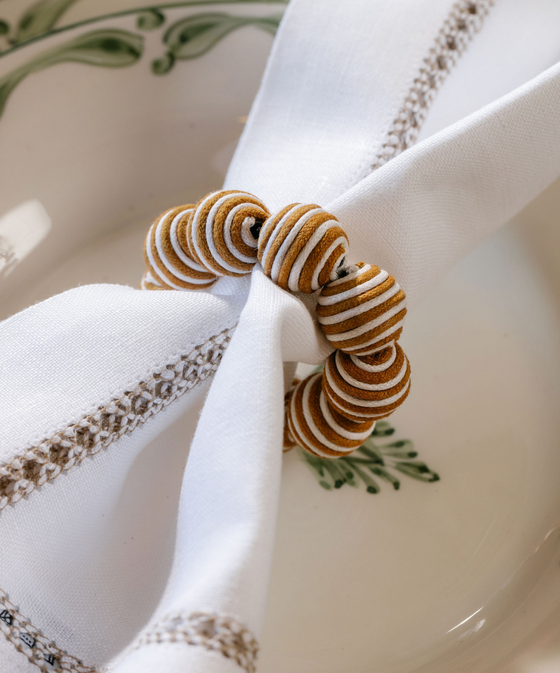 Set 4 Striped Napkin Rings Tobacco