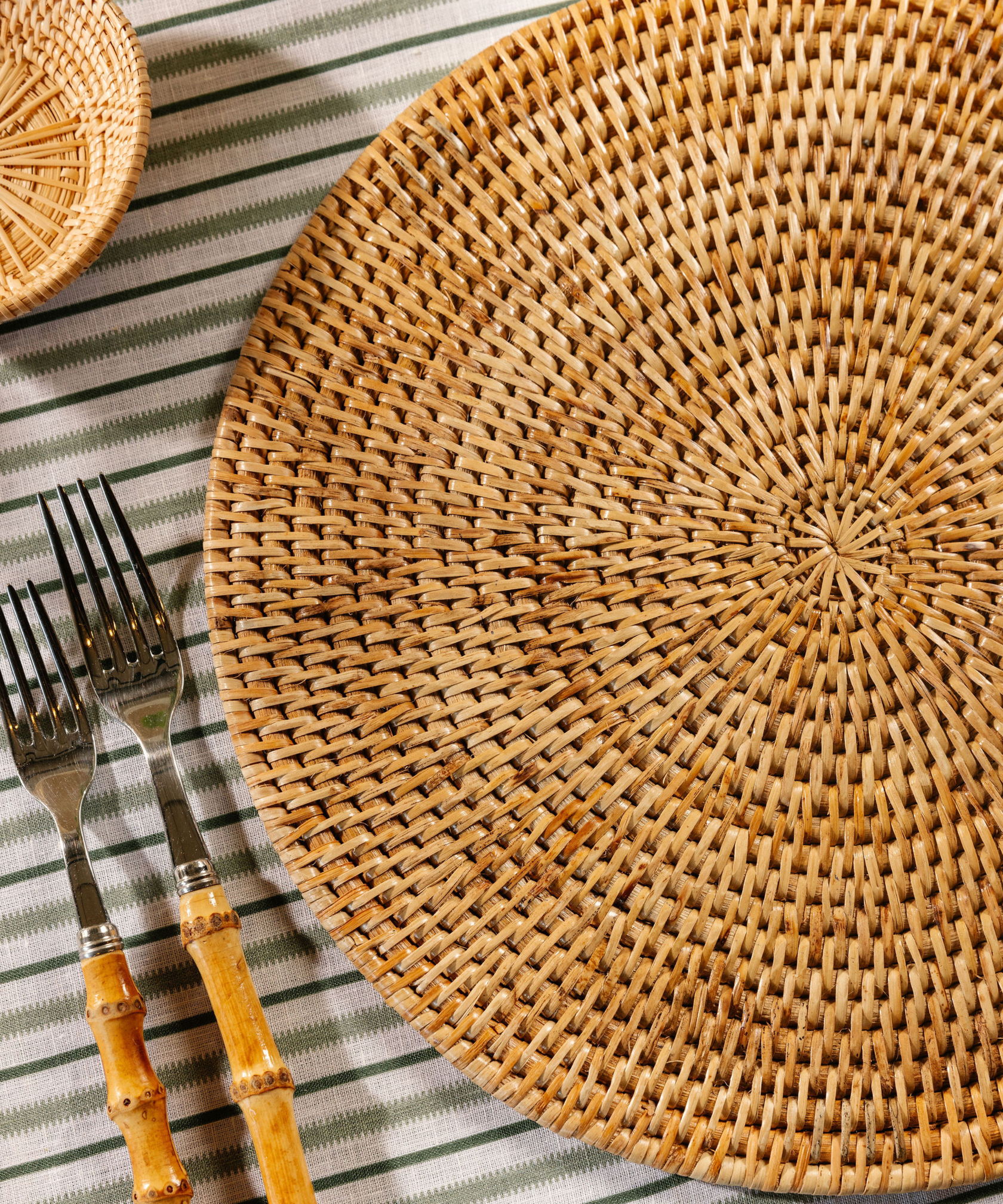 Rattan Round Placemat, Natural