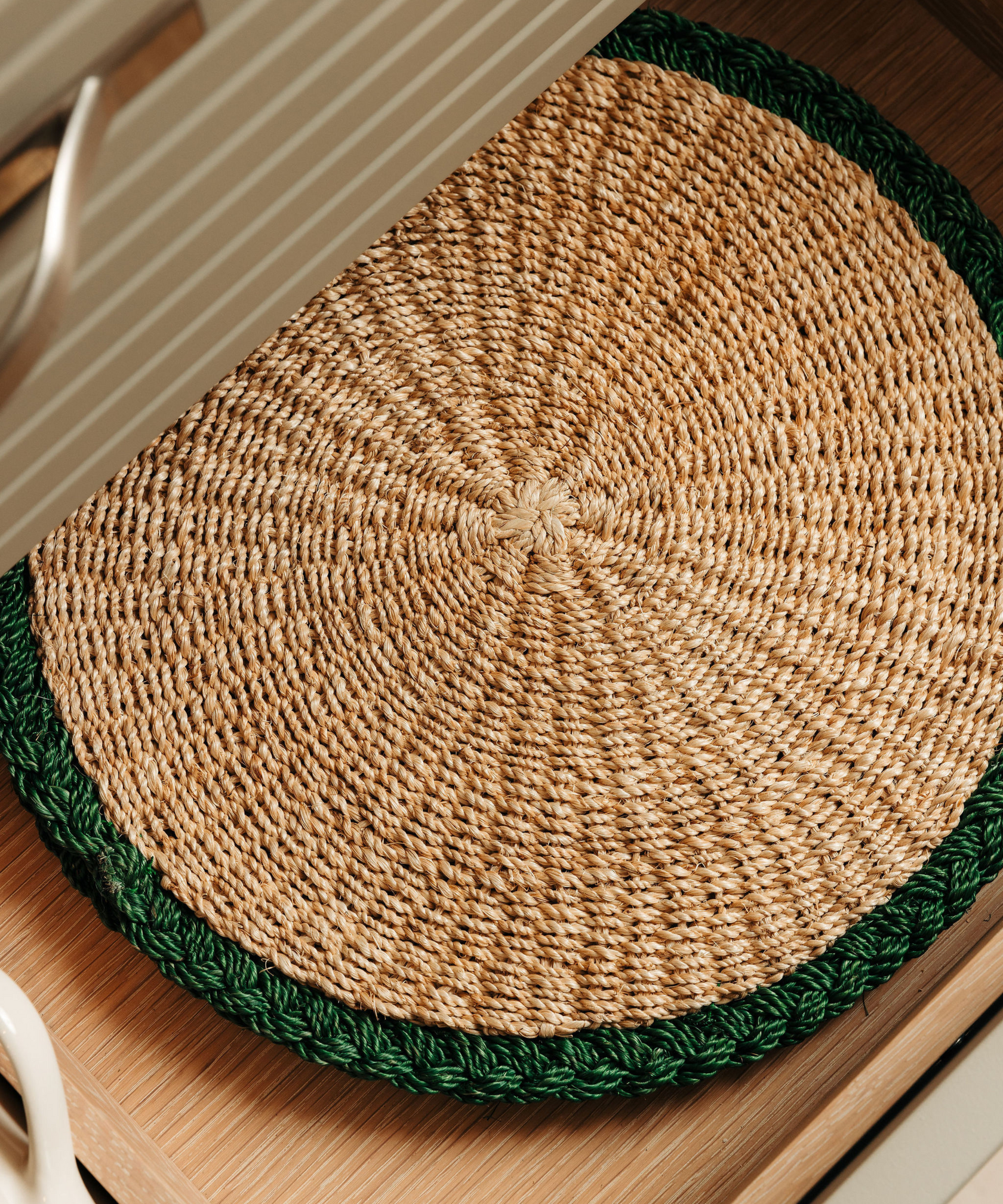 Braided Abaca Placemat, Natural/Juniper, Detail