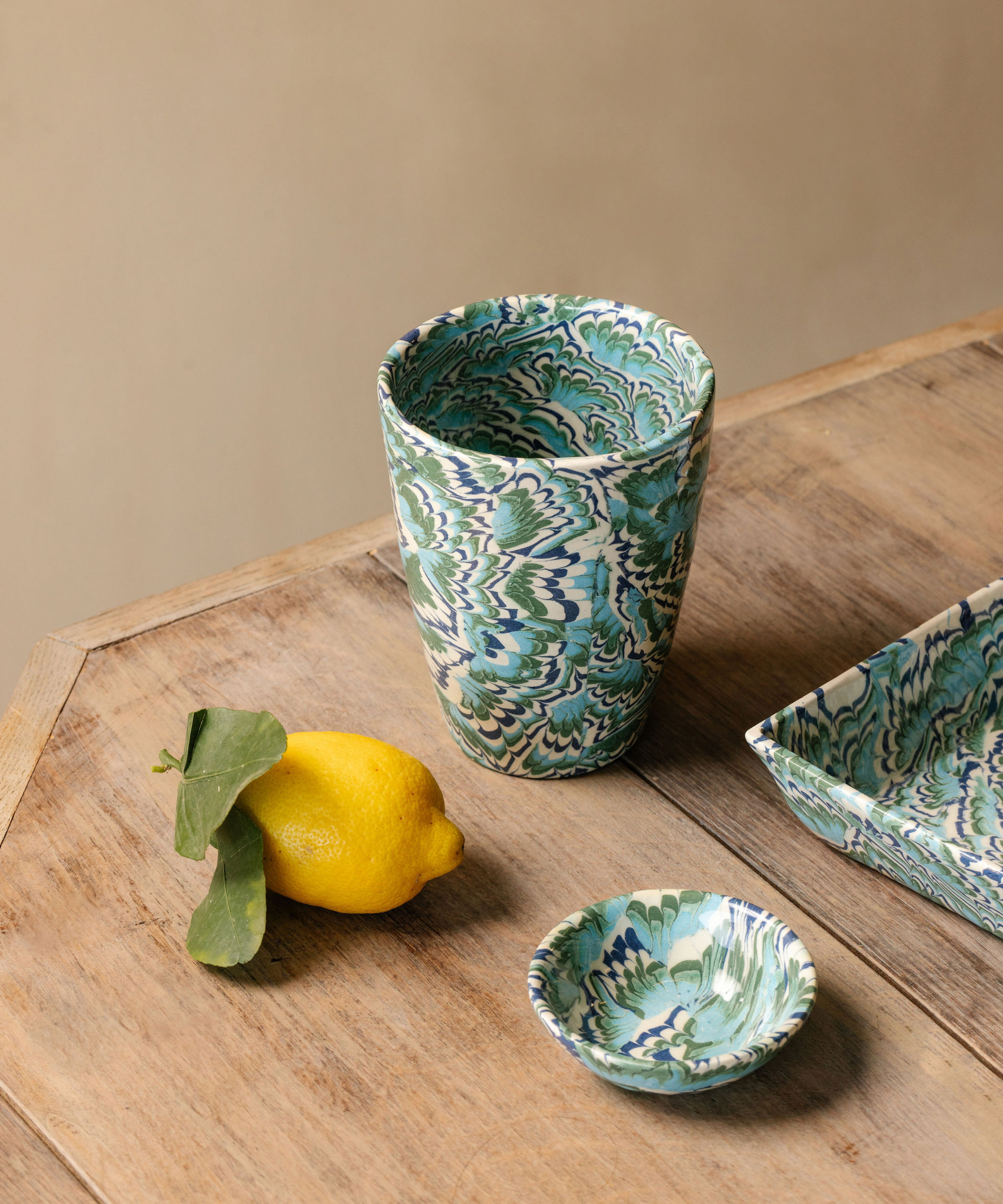 Aptware Marble Ceramic Dish, Lagoon Blue Green, with Vase