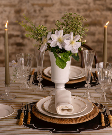 Madeleine Crockery, Gold Filet