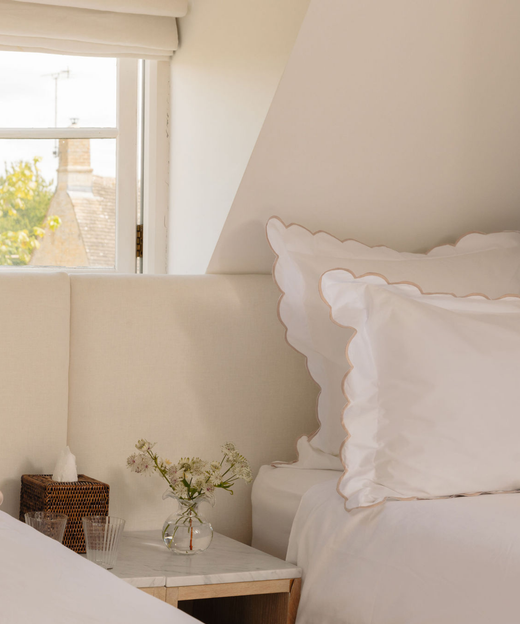 Rebecca Udall Annabelle Scalloped Bed Linen, Dusty Pink with the Elizabeth Vase