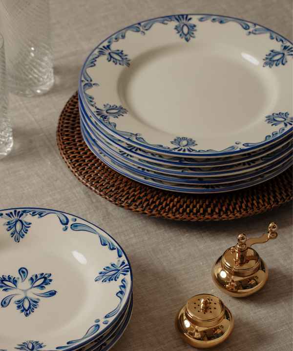 Eleanor Dinner Plate, Blue