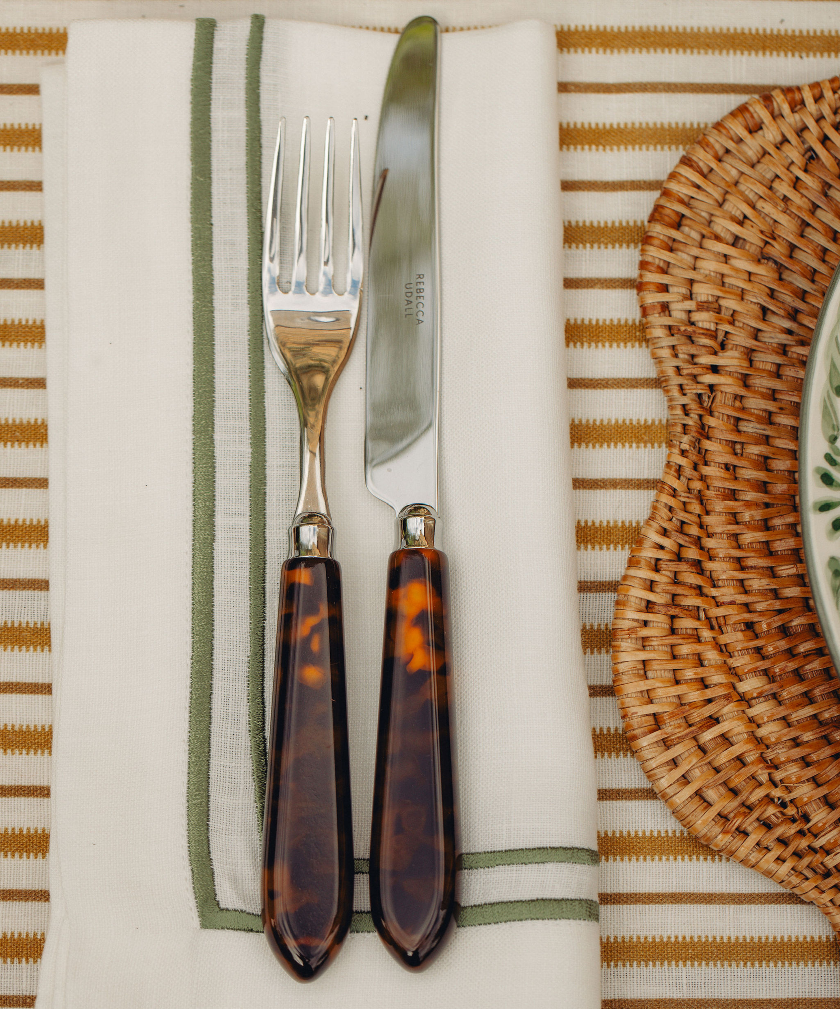 Classic Cutlery Set, Tortoiseshell with Sophie Two Chord Napkin, Moss
