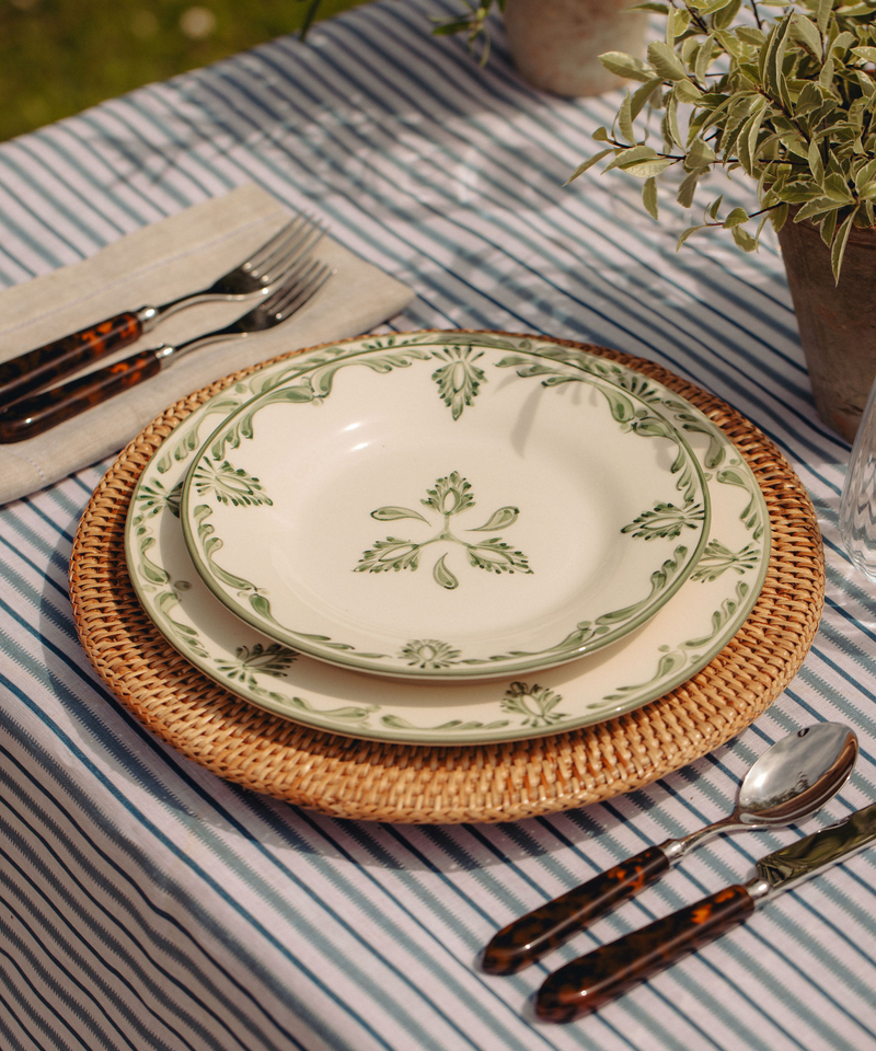 Rebecca Udall Eleanor Dinner Plate Green Outside Place Setting